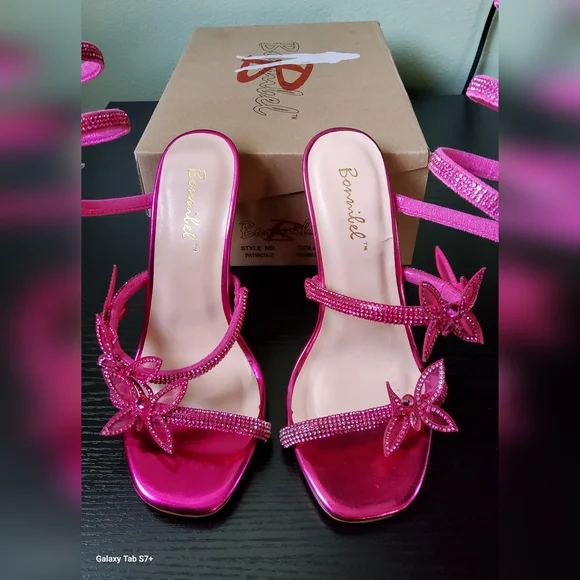 Bonnibel Women's Sandals Size 5.5 - Picture 8 of 11